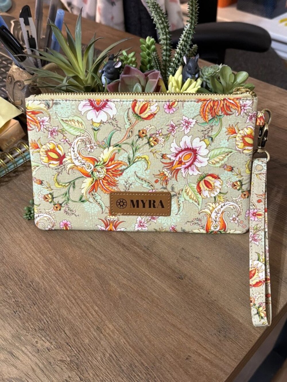 Myra Floral Wristlet / Pouch In Green - EUC